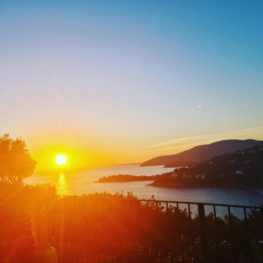 Villa Gaia - Dall'Alba Al Tramonto - Torre delle Stelle Exterior foto
